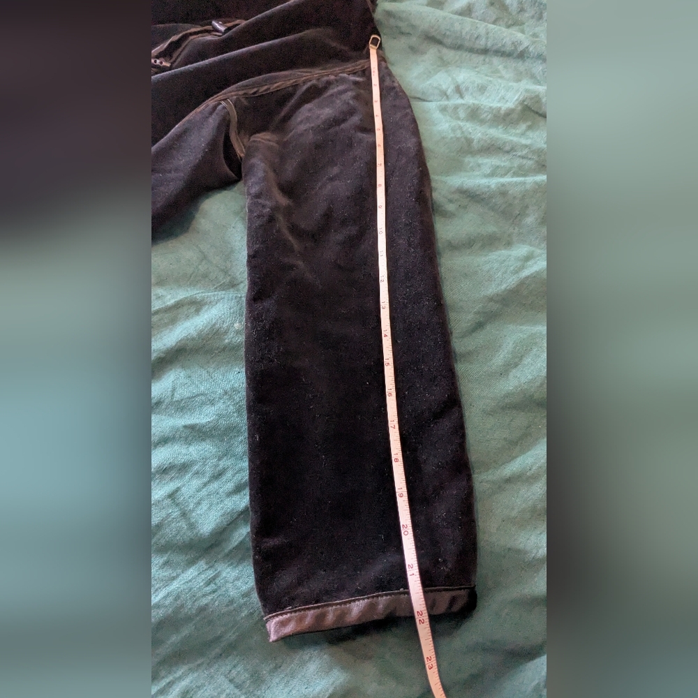 Holt Renfrew Vintage Black Velvet Mandarin Collar Toggle Jacket - Picture 8 of 8